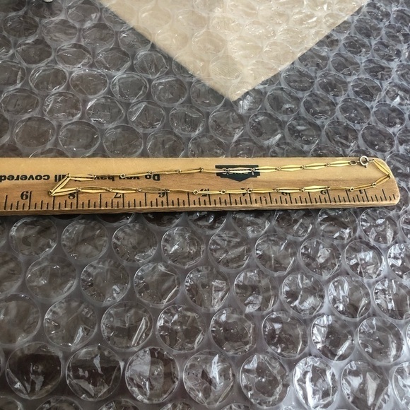 Vintage Gold Tone Necklace - Picture 3 of 3